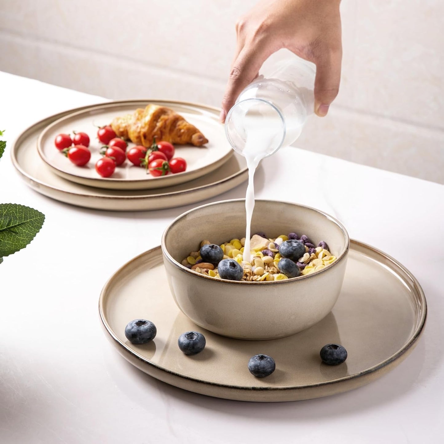 GBHOME Ceramic Dinnerware Sets for 6, 18 Pieces Stoneware Plates and Bowls Sets, Scratch Resistant Dishes, Dishwasher & Microwave Safe, Reactive Glaze-Cappuccino