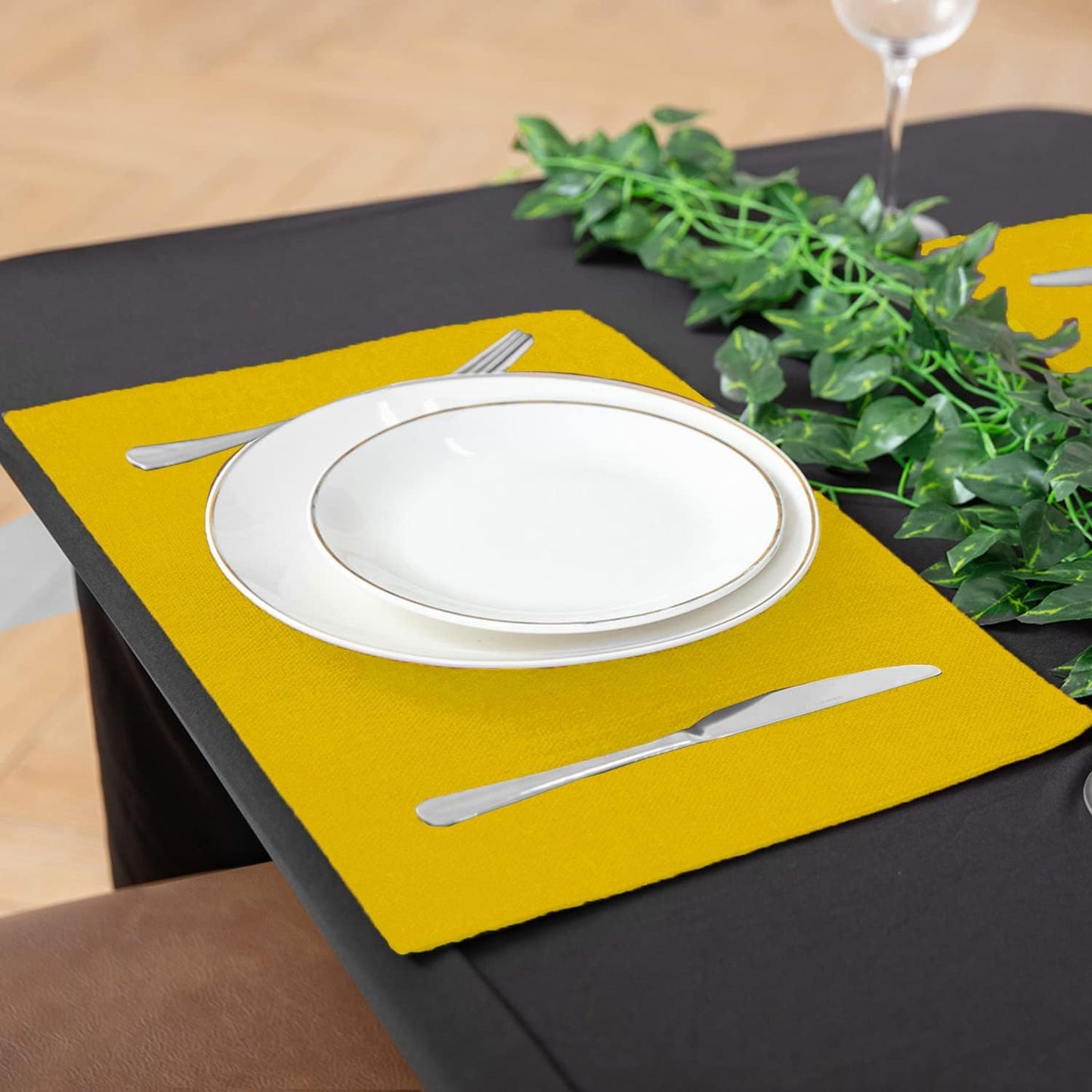 Cloth Placemats Set of 8, Linen Type Fabric Placemats Machine Washable Heat Resistant Placemats Wrinkle Free Thick Polyester Kitchen Place Mats for Dining Table (Yellow)