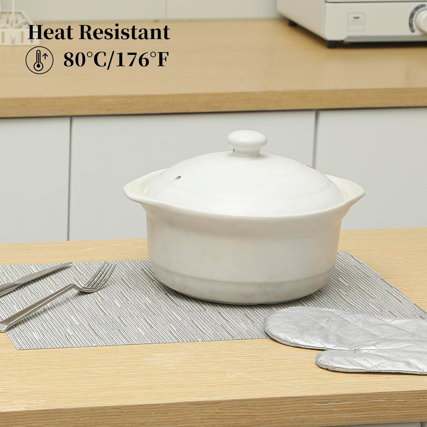 Leetaltree Silver Placemats Set of 4 - Heat Resistant Non-Slip Place mats for Dining Table, Washable Durable PVC Vinyl Woven Table Mats（Silver, 4）