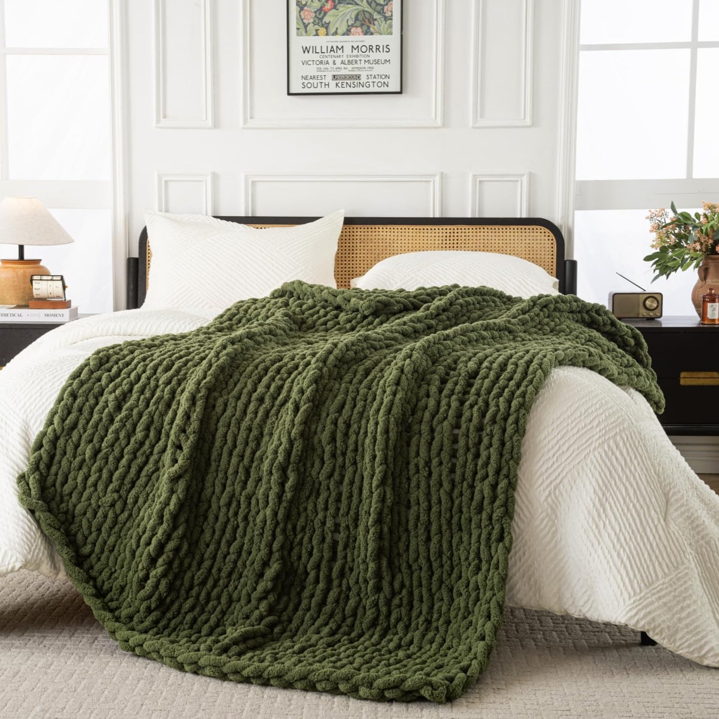 Ultra Soft Chunky Knit Blanket Throw -50x70 Hand Knitted Warm Chenille Throw Blanket, Home Decor Soft Thick Yarn Cable Knit Blanket Breathable Fleece Banket Christmas for Couch Bed Sofa Best GIF