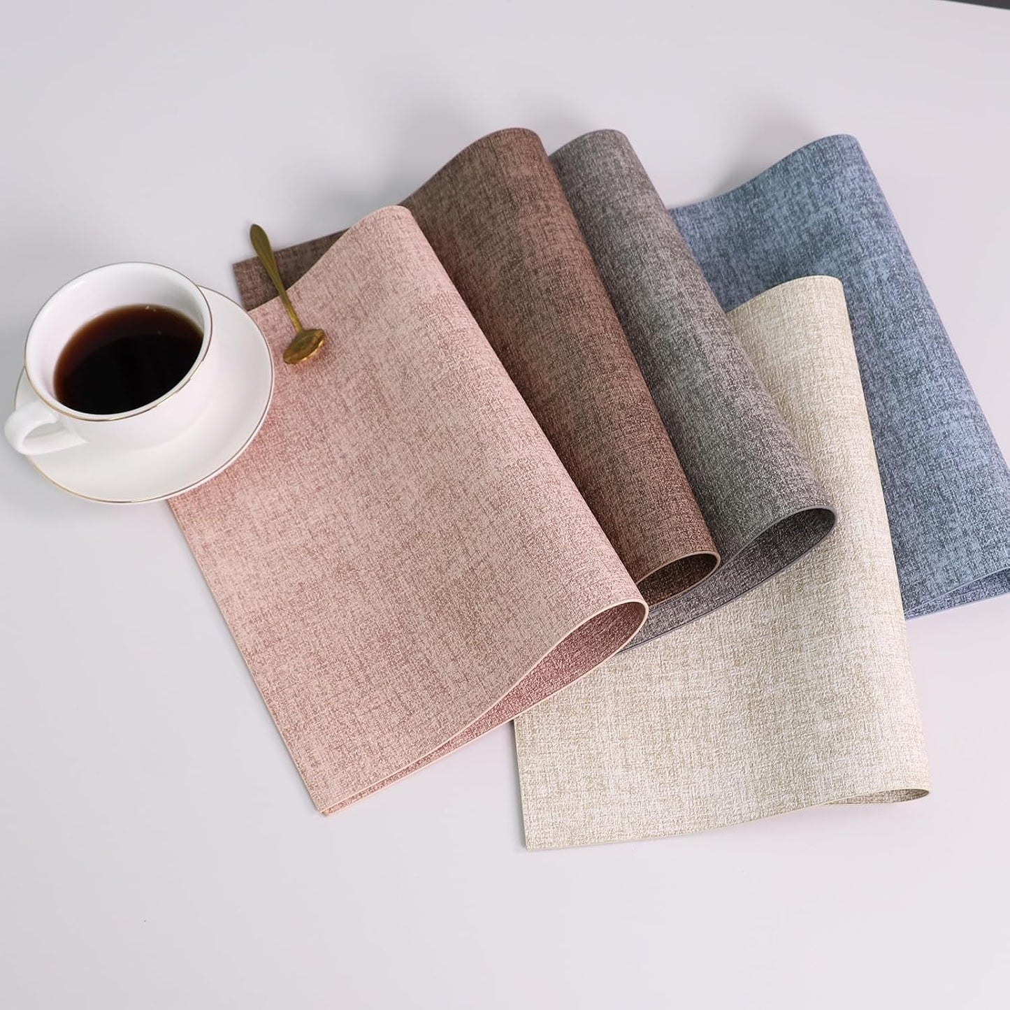 Placemats Set of 4 Washable Heat Resistant Place Mats PVC Woven Dining Table Mat Black 4pcs