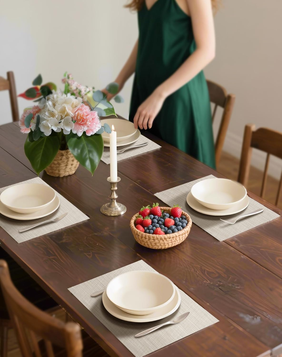 Leetaltree Beige White Placemats Set of 8 - Heat Resistant Non-Slip Place mats for Dining Table, Washable Durable PVC Vinyl Woven Table Mats（Beige White, 8）