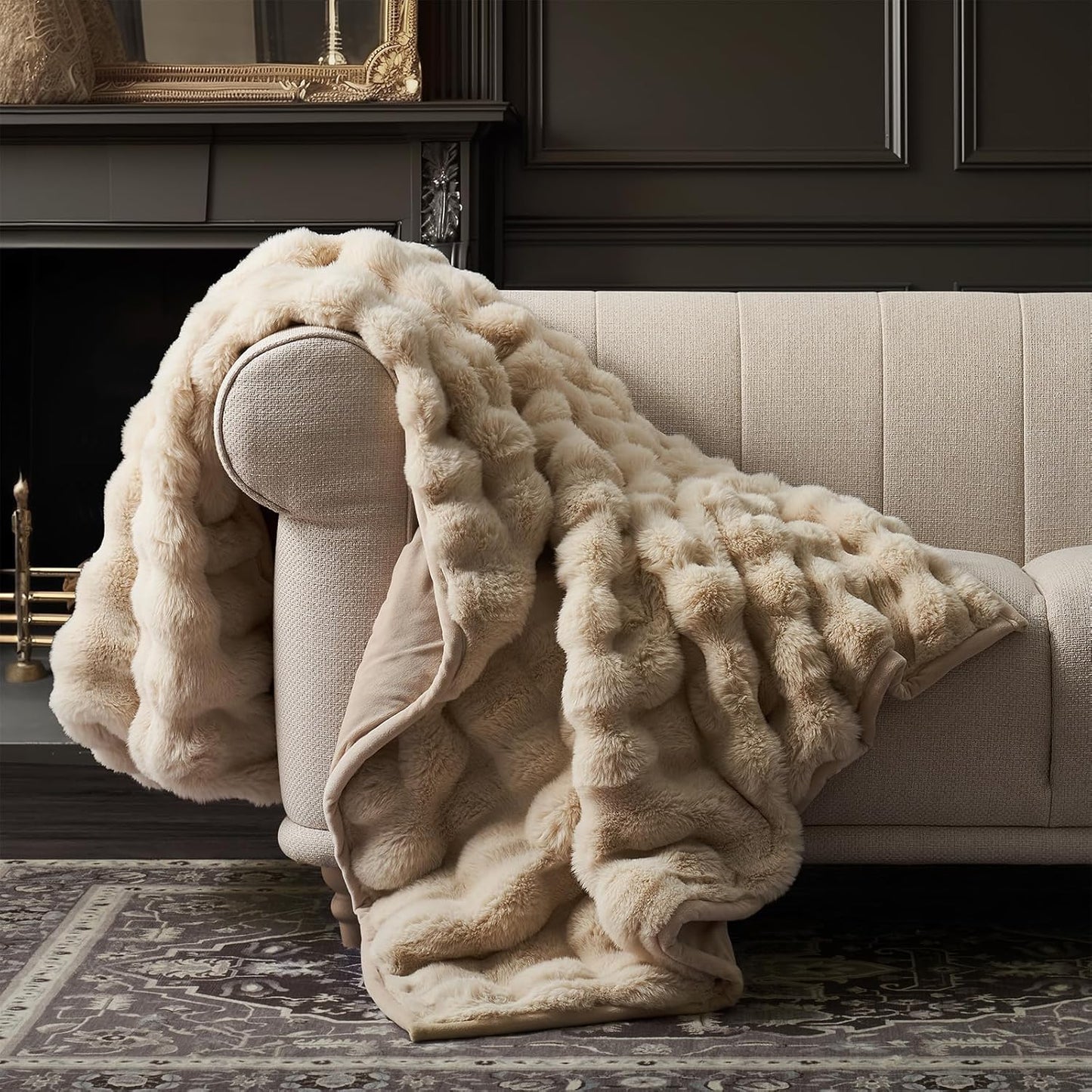 EVERGRACE Ultra Soft Luxury Fluffy Ridgeline Faux Rabbit Fur Throw Blanket, Thick Warm Bubble Throw for Bed, Cozy Plush Reversible Blankets for Couch, Chair, Sofa, Cream, 80x90 Inches, 870 GSM