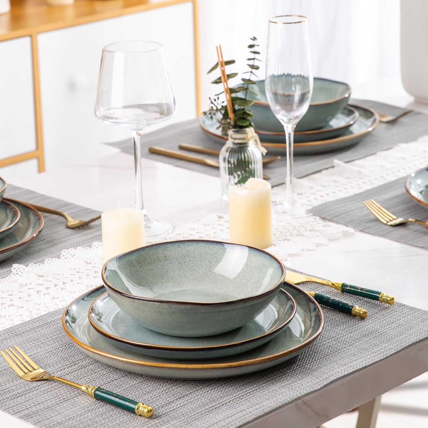 AmorArc Ceramic Dinnerware Sets,Handmade Reactive Glaze Stoneware Plates and Bowls Sets,Highly Scratch Resistant | Dishwasher & Microwave Safe Dishes Set,Service for 6 (18pc)