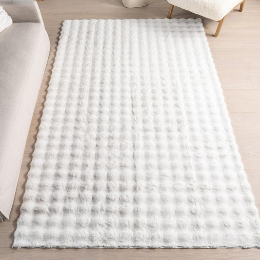 nuLOOM Jeni Solid Faux Rabbit Machine Washable Area Rug, Round 5, Off-White