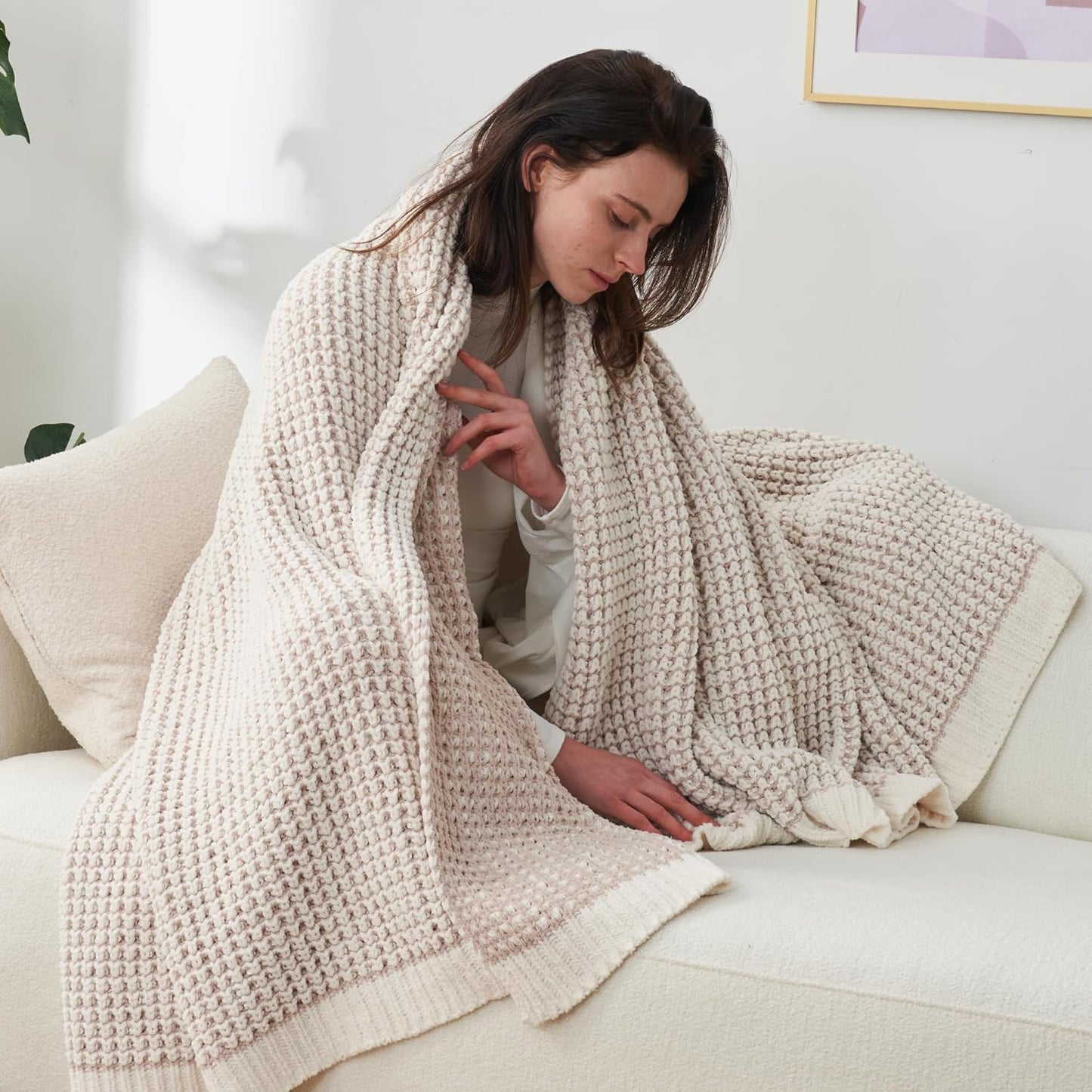 Amélie Home Chenille Waffle Throw Blanket for Couch, Reversible Pineapple Stitch Knit Soft Cozy Knit Blanket Lightweight Warm Decorative Throw for Sofa, Bed, Living Room, 50"x60", Beige&Ivory