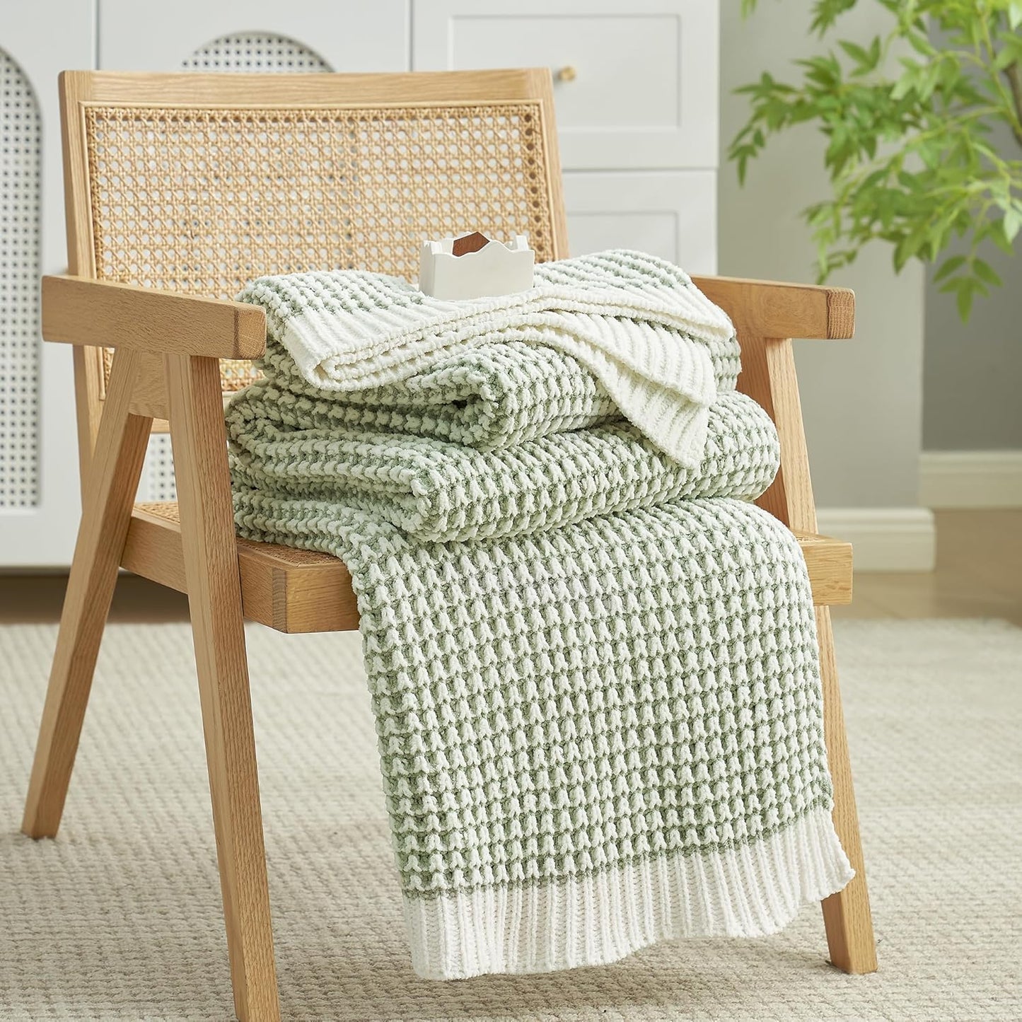 Amélie Home Chenille Waffle Throw Blanket for Couch, Reversible Pineapple Stitch Knit Soft Cozy Knit Blanket Lightweight Warm Decorative Throw for Sofa, Bed, Living Room, 60 * 80", Sage Green&Ivory