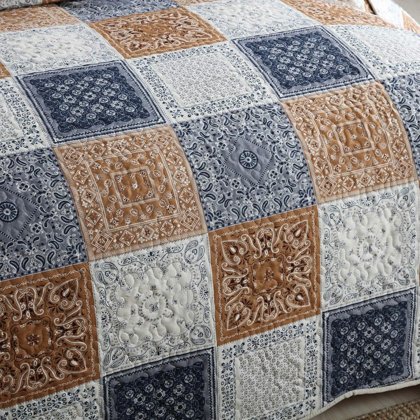NEWLAKE Quilt Bedspread Sets-Color Block Pattern Reversible Coverlet Set,King Size