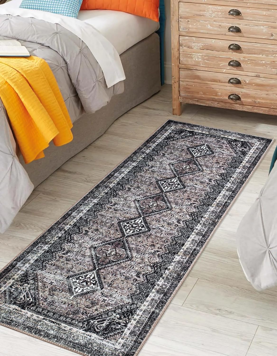 Keen Home Design 2x10 Rug - Machine Washable Runner Rug with Non-Slip Backing, Ideal for Hallway, Entryway, Kitchen, Laundry Room - Vintage, Easy Clean, Durable, Low Pile - (2'6" x 10')