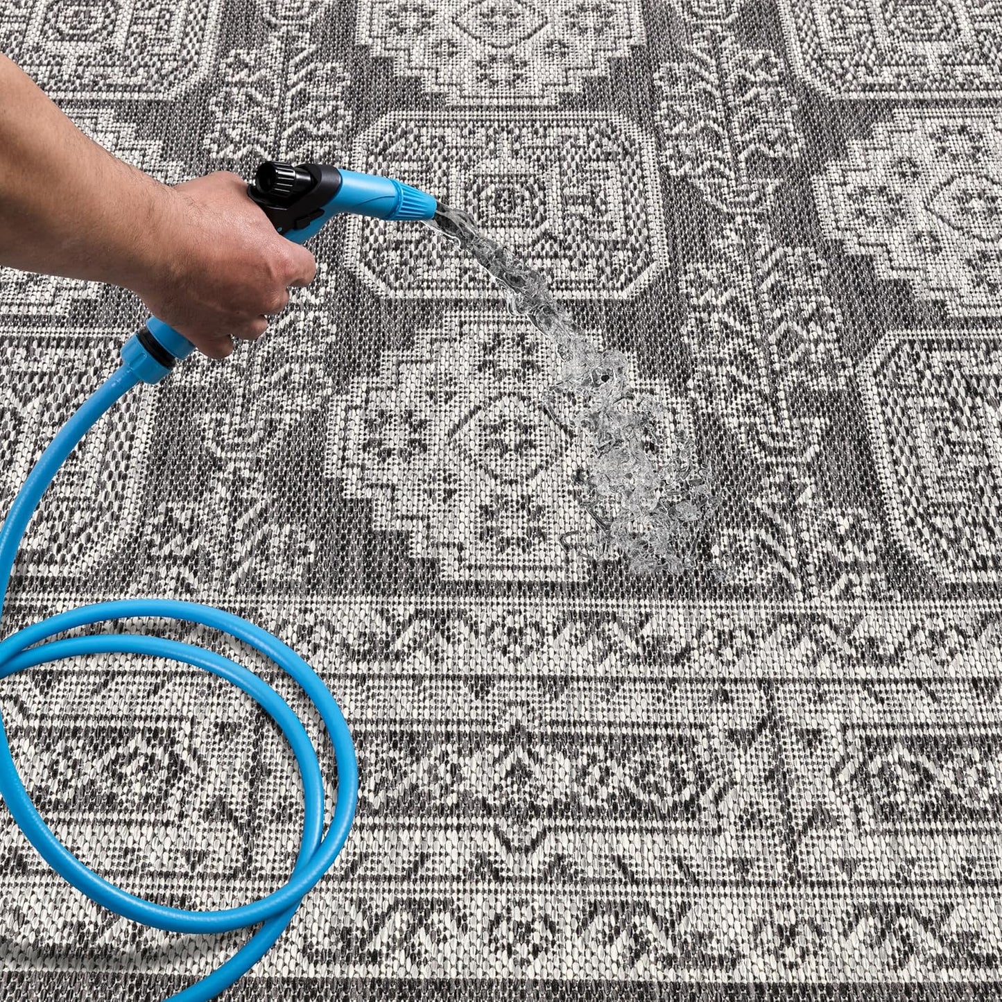 Keen Home Design Terrace Outdoor Runner Rug - 2x6 Washable Indoor/Outdoor Rug for Patio, Kitchen, Balcony, Beach, Garden, Deck and Porch, Size: 2'2"x5'7"